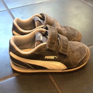 Toddler Puma 8c Grey Shoes Velcro Good Shape